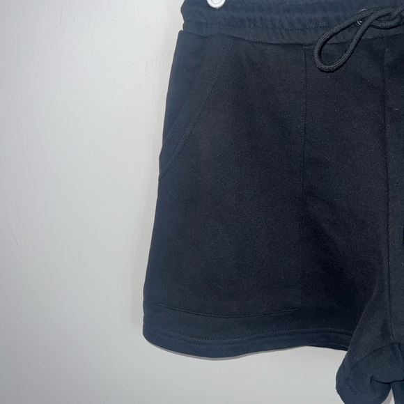 SOLD•• BO+TEE BLACK SWEAT SHORTS MEDIUM - Picture 3 of 11